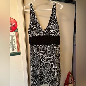 Patagonia black and white XL Dress